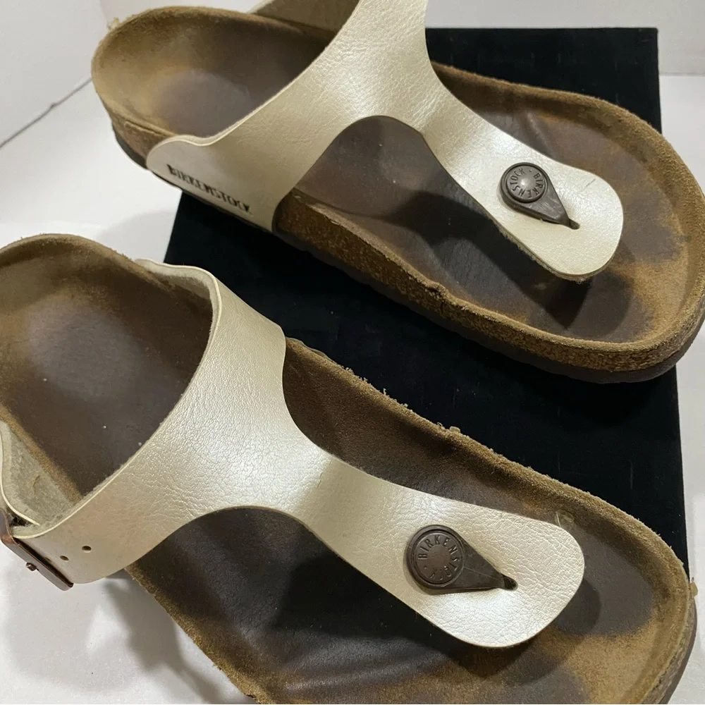 BIRKENSTOCK Gizeh Thong Sandals Metallic Gold EU 36 - Picture 5 of 10